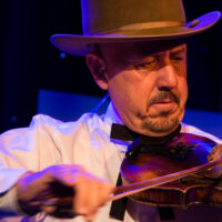Johnny Warren with Earls Of Leicester at Joe Val (2/19/17) - photo © Tara Linhardt