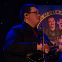 Ryan Paisley at Joe Val (2/19/17) - photo © Tara Linhardt