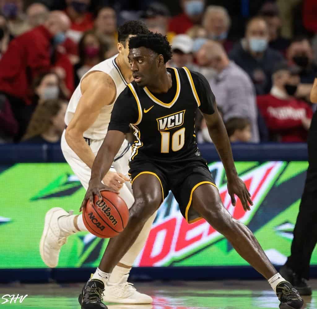 Photos and Game Summary: Curry and Ward Lead VCU to Victory Over