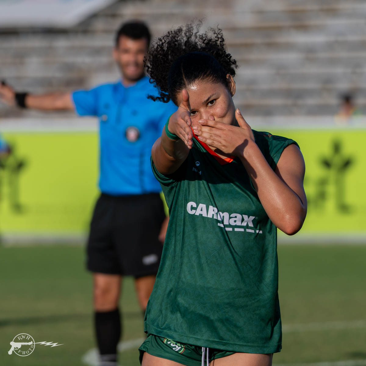 Photos & Game Summary: Ivy and Virginia Beach Share the Points on Steamy Saturday