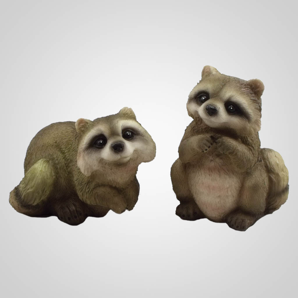 raccoon figure