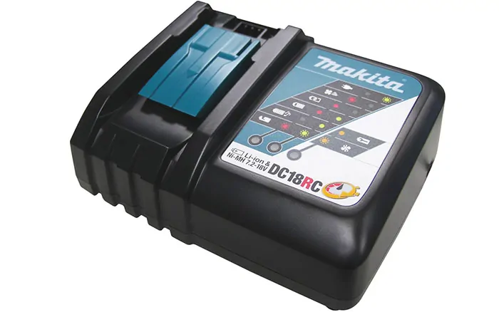 Pistola de Calafetagem A Bateria 18V Makita DCG180RMEB