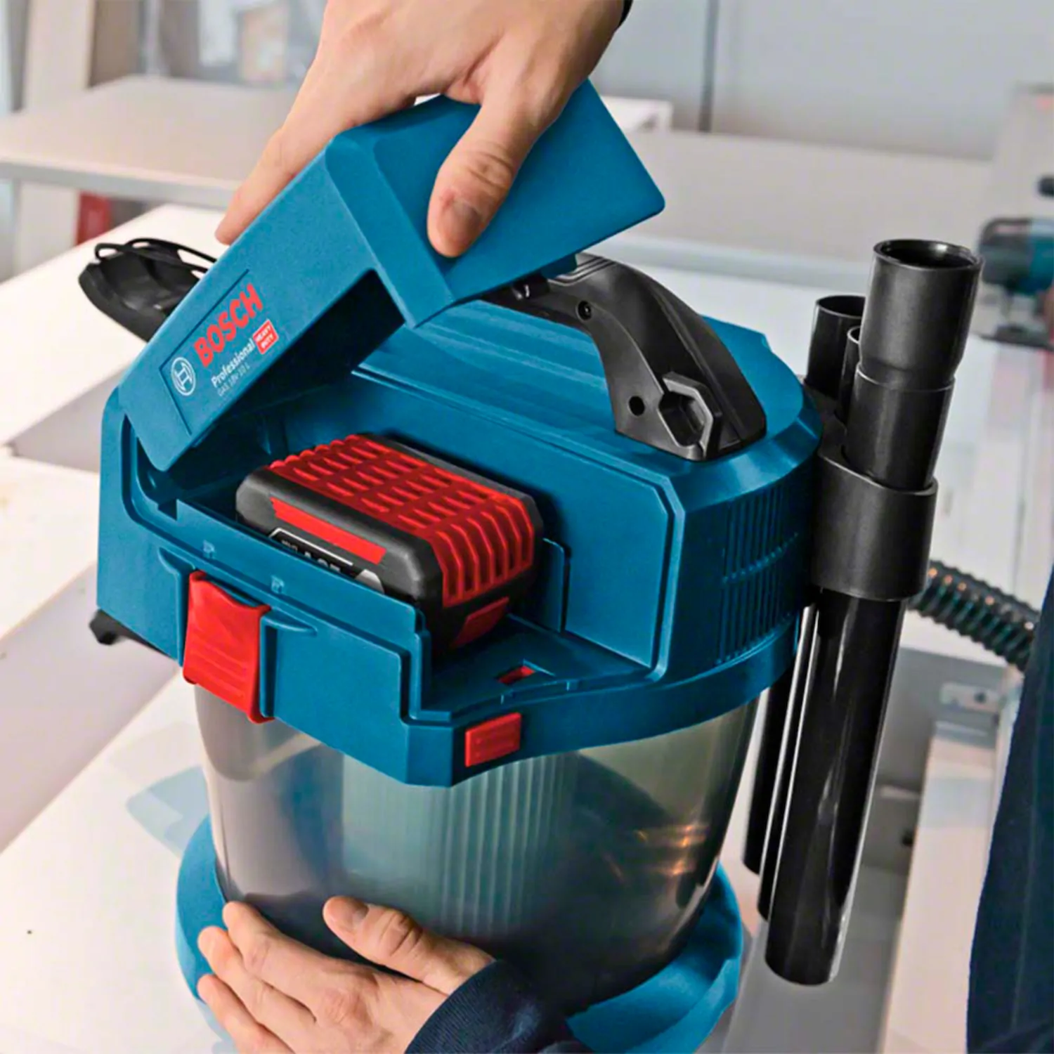 Aspirador de Pó a bateria 18v GAS 18V-10L Premium Bosch
