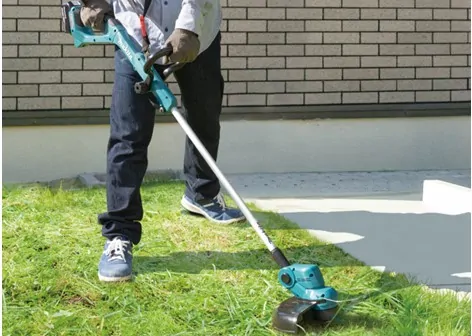 Aparador de Grama a Bateria 18V DUR193Z Makita sem Bateria e Carregador 