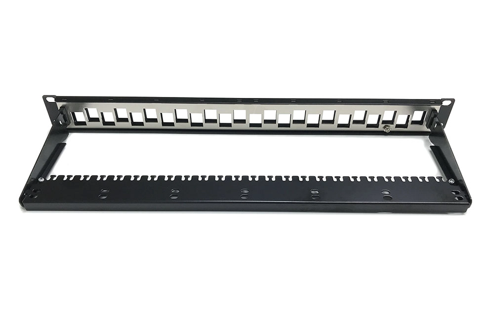 Patch Panel Descarregado/Escalonado FTP- SPL-24D- Fconn