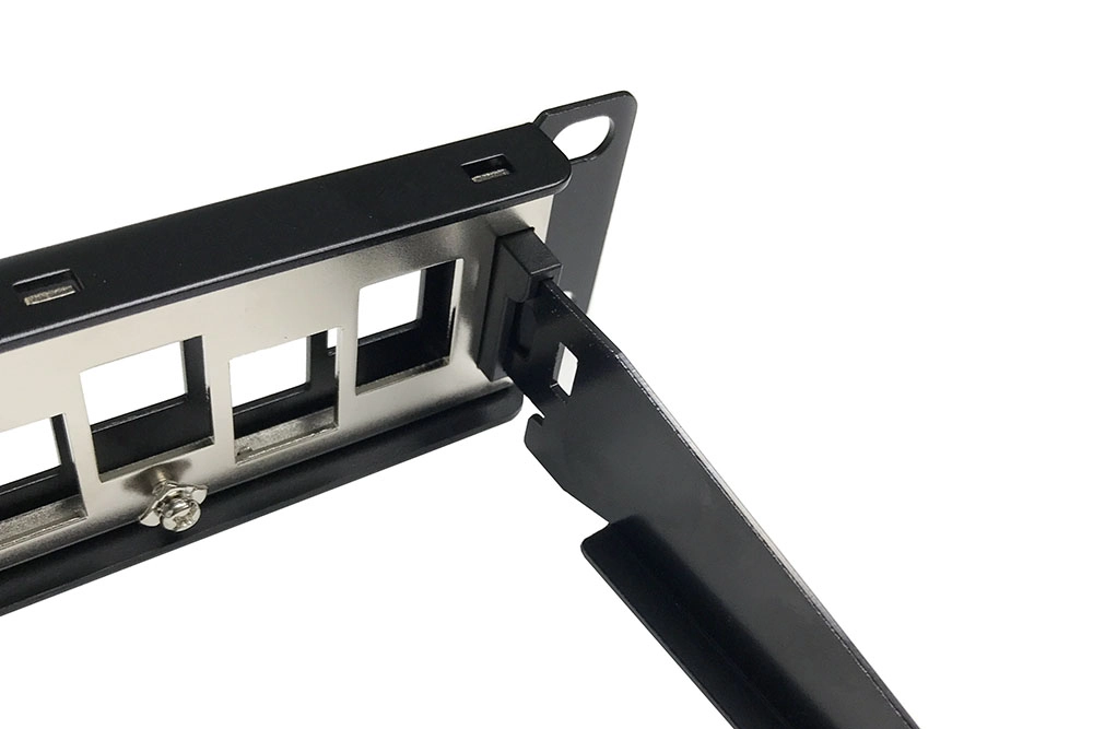 Patch Panel Descarregado/Escalonado FTP- SPL-24D- Fconn