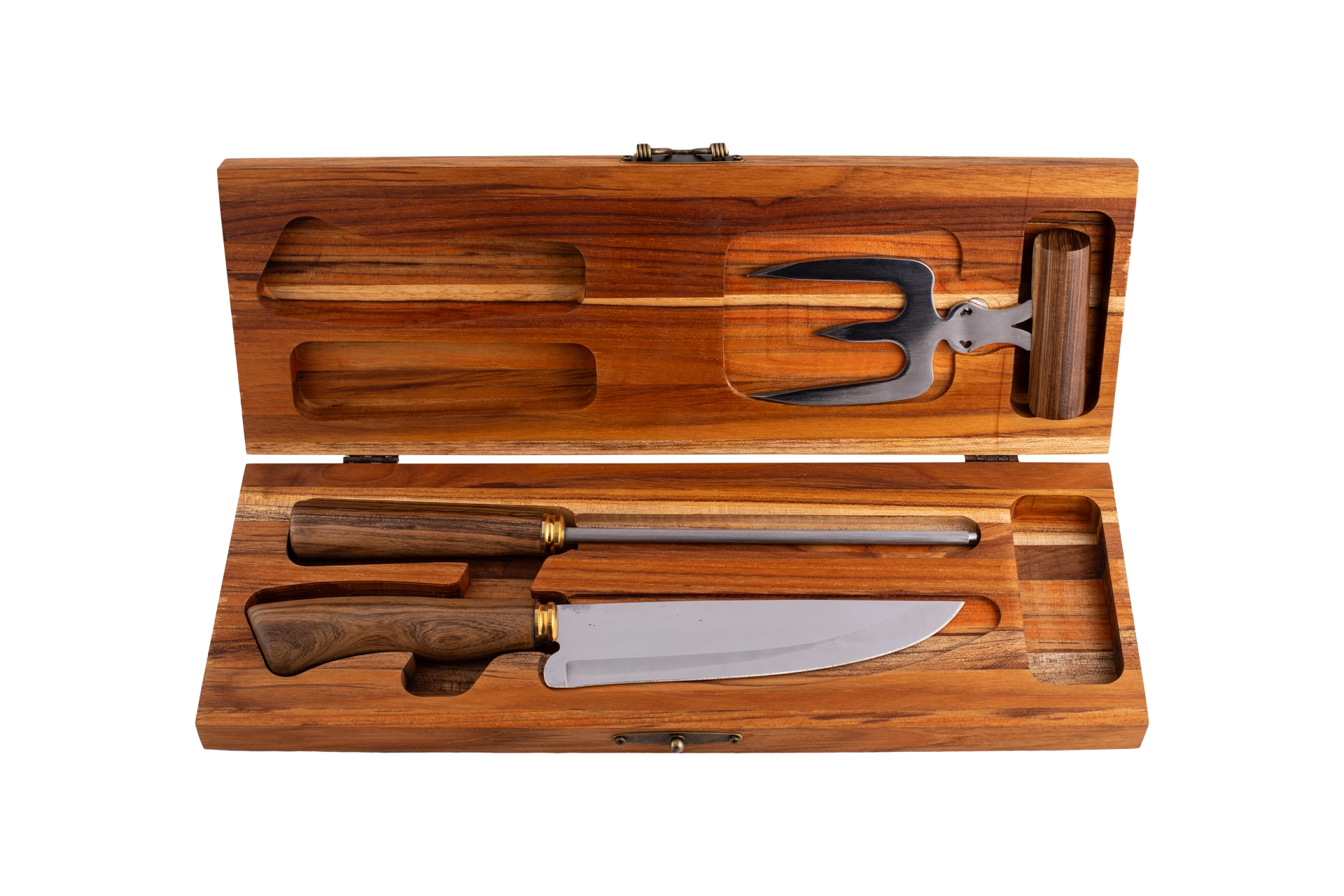 Estojo em Madeira Teca + Faca Churrasqueira 7 Pol. + Garra de urso em inox + Chaira estriada para afiação 