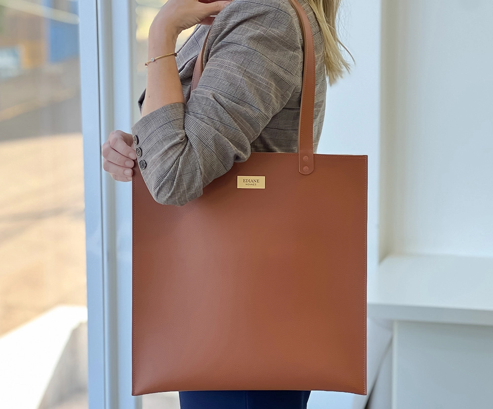 Bolsa Daniela Personalizada em couro sintético