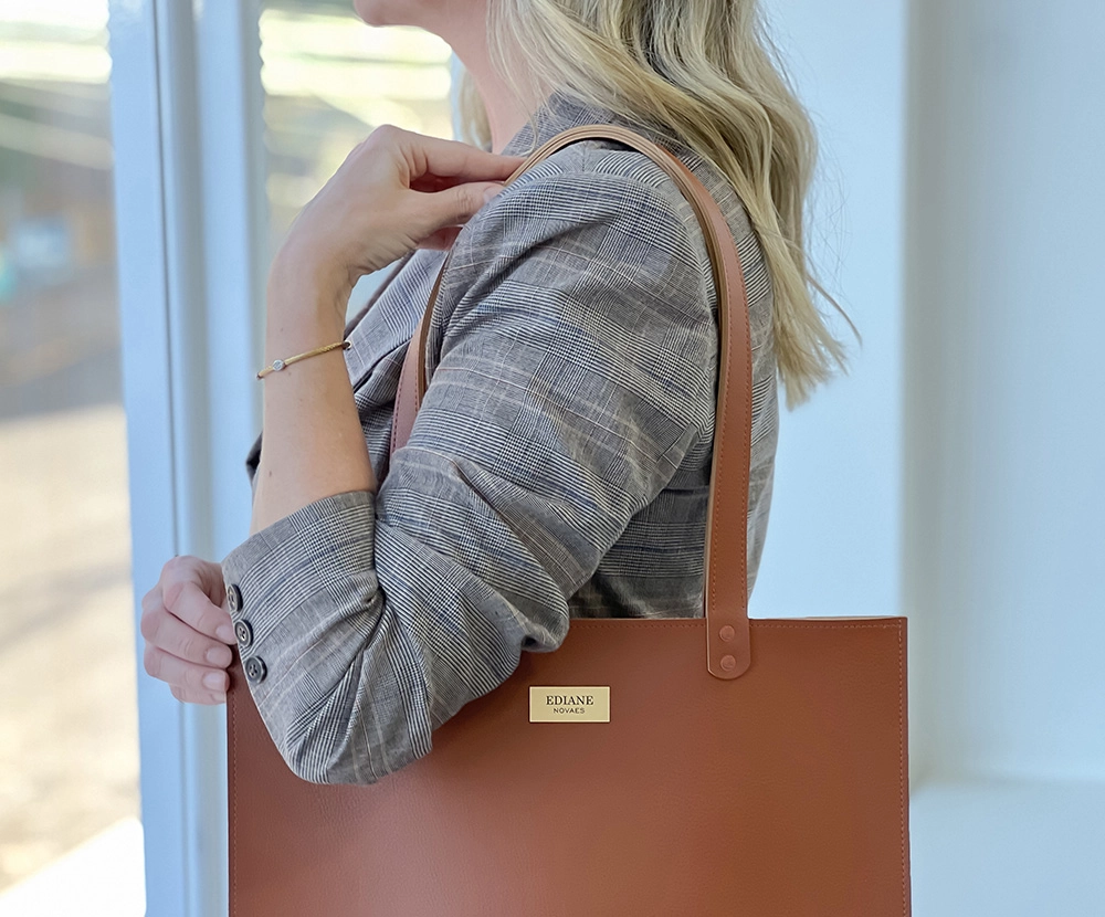 Bolsa Daniela Personalizada em couro sintético
