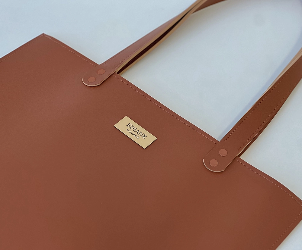 Bolsa Daniela Personalizada em couro sintético