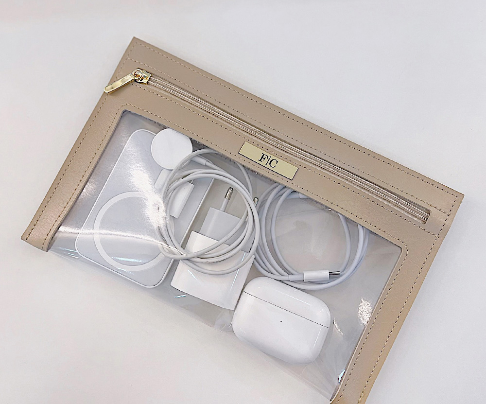 Kit Necessaire Ula em PVC Cristal mais Porta Cartão e Chaveiro Personalizados Couro Sintético