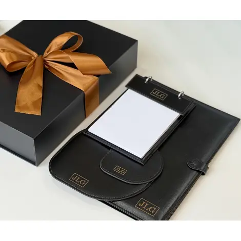 Kit Pasta A4 com Presilha, Mouse Pad, Porta Copos e Bloco Personalizado com Caixa para Presente