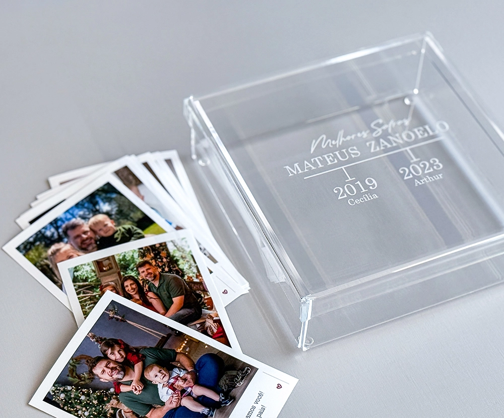 Caixa de Memórias MELHORES SAFRAS Acrílico Cristal - 20 x 20 cm 