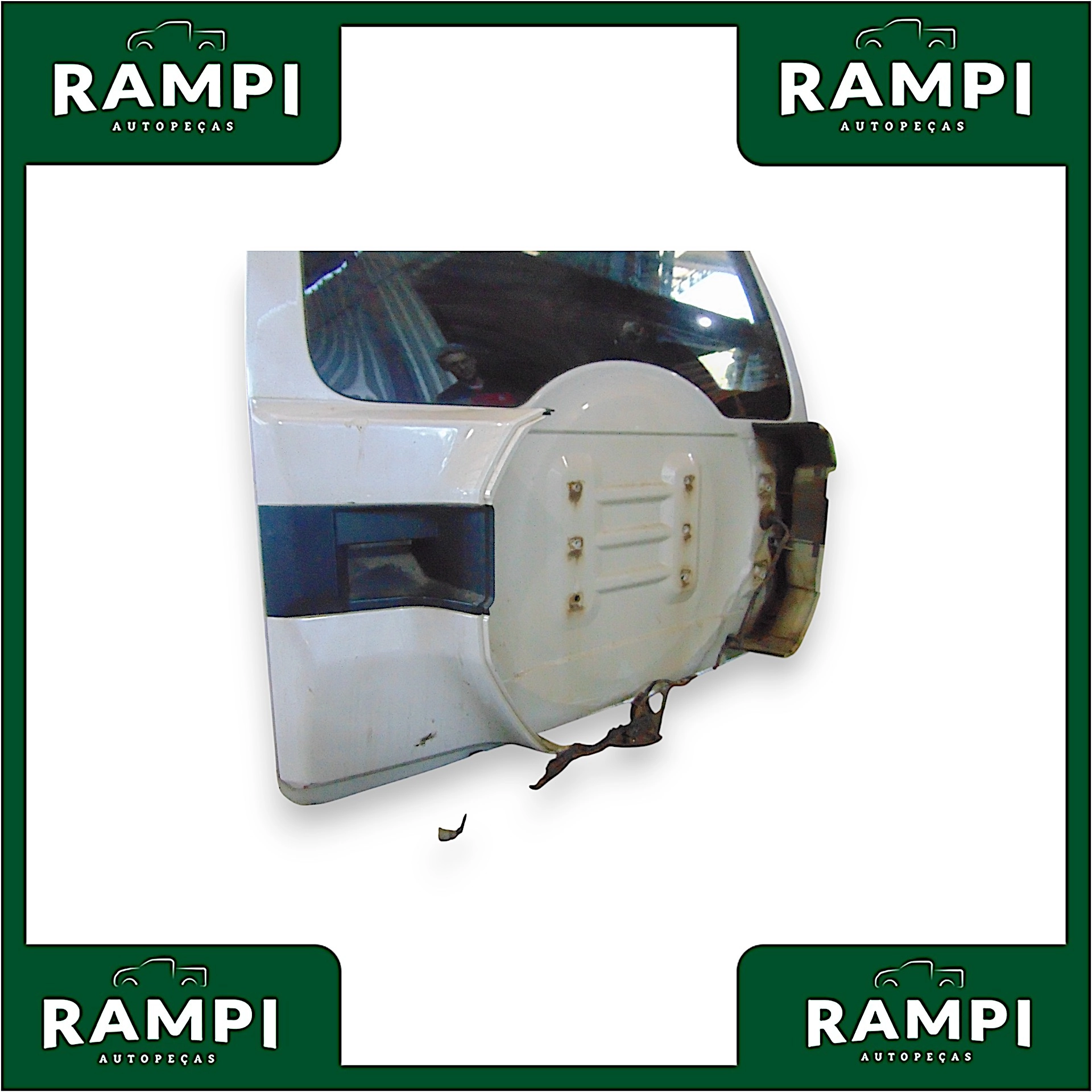 Tampa Traseira Porta Mala Mitsubishi Pajero Full 2016