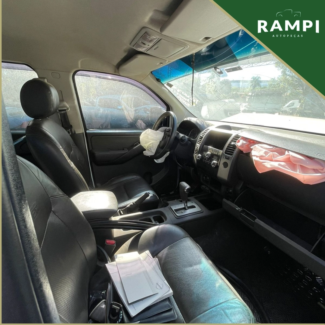 Nissan Frontier 2014 2.5 Aut. 4x4 Diesel 190cv