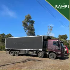 Caminhão Ford Cargo 2429 com câmara fria