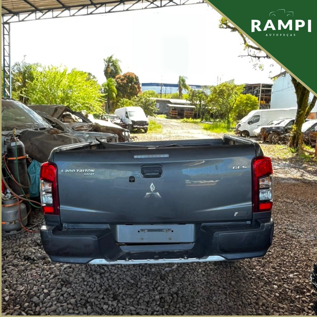 Tampa Traseira Mitsubishi New Triton Sport 20240 2.4 190cv