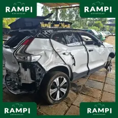Volvo XC40 2023 P6 100% Elétrico 231cv