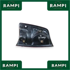 Lanterna Traseira Direita Dodge RAM 2012