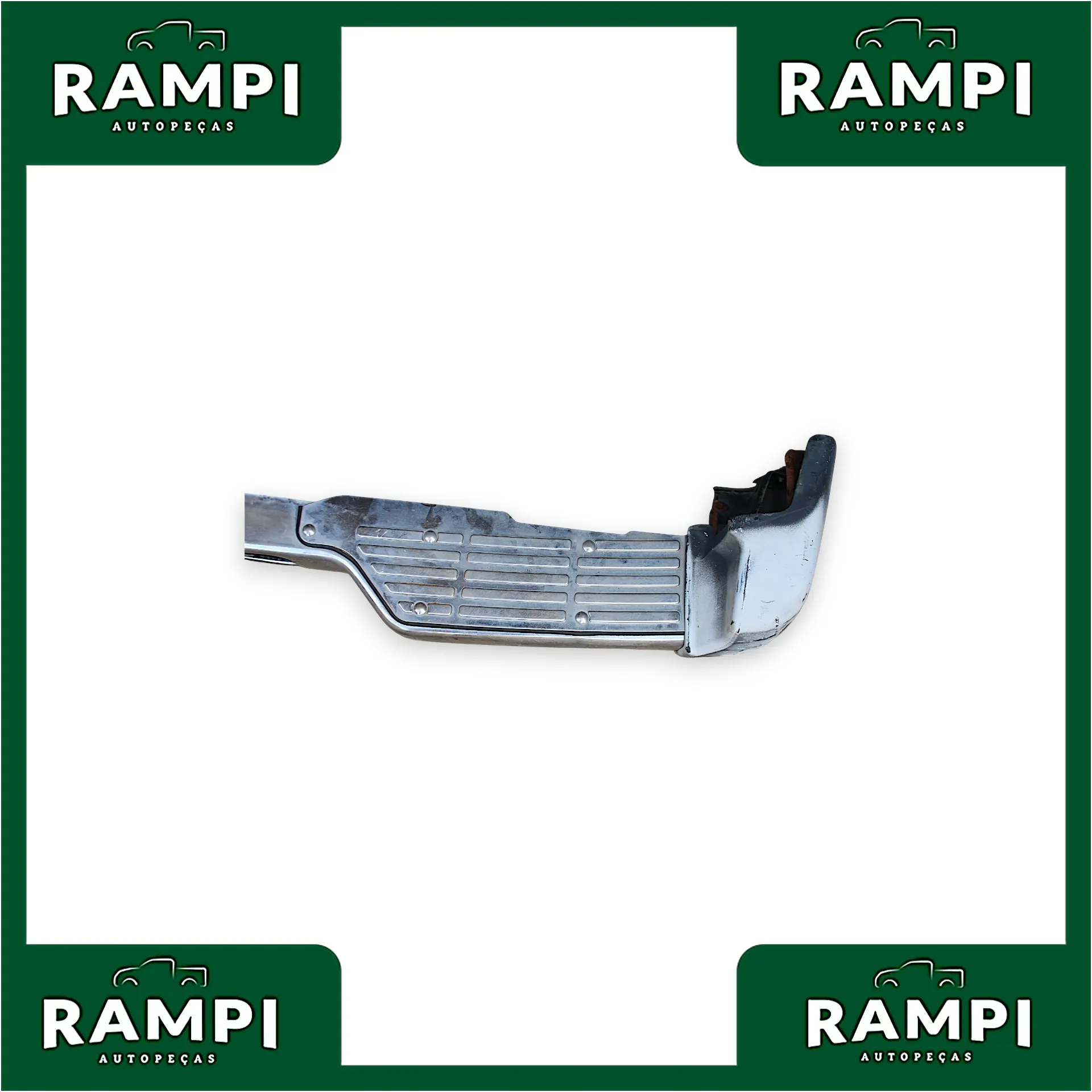 Para-Choque Traseiro Mitsubishi Pajero 1995 (Com detalhes)