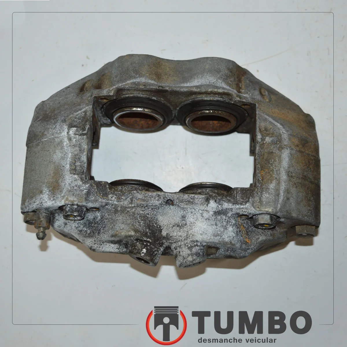 Pinça de freio direito aro 16 Hilux 12/15 3.0 171cv 4x4