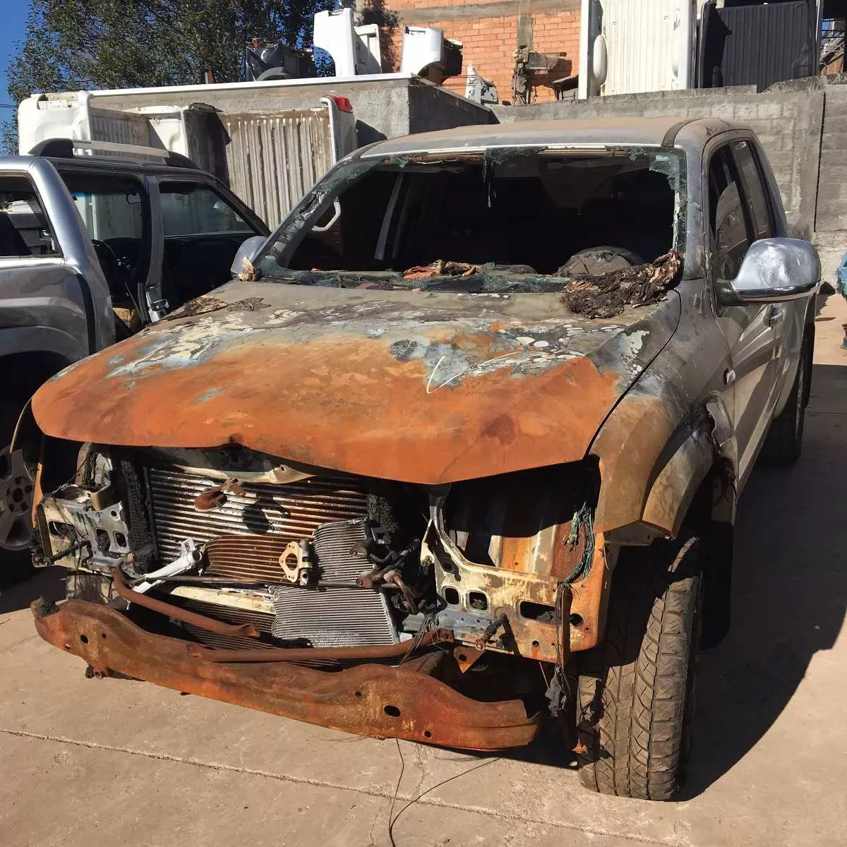 Vw Amarok 4x4 2015 163cv Biturbo - Sucata Para Retirar Peças