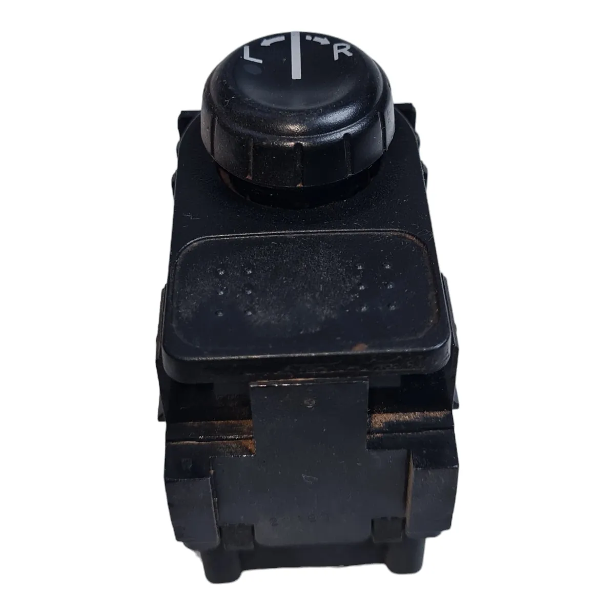 Botão regulagem retrovisor esquerdo Frontier 2.8 MWM 03/07