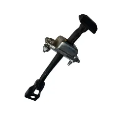 Limitador porta traseira esquerda Trailblazer 2013