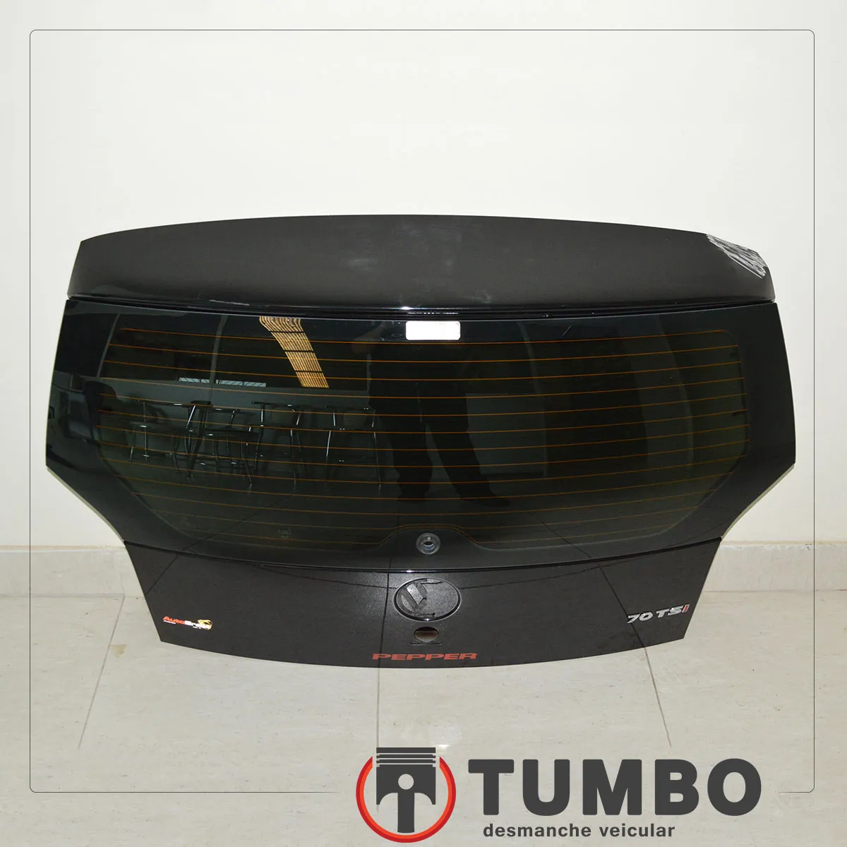 Tampa traseira do VW UP 1.0 2015