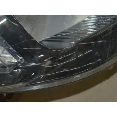 Farol dianteiro direito do Novo Uno Way 1.0 3cc 2017