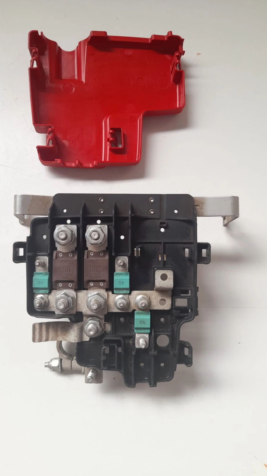 Suporte cabo positivo bateria com fusível Master 2.3 2018