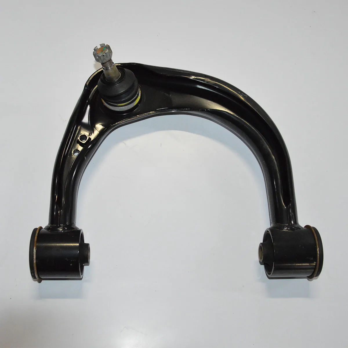 Bandeja de suspensão superior direita Hilux SW4 2014 3.0