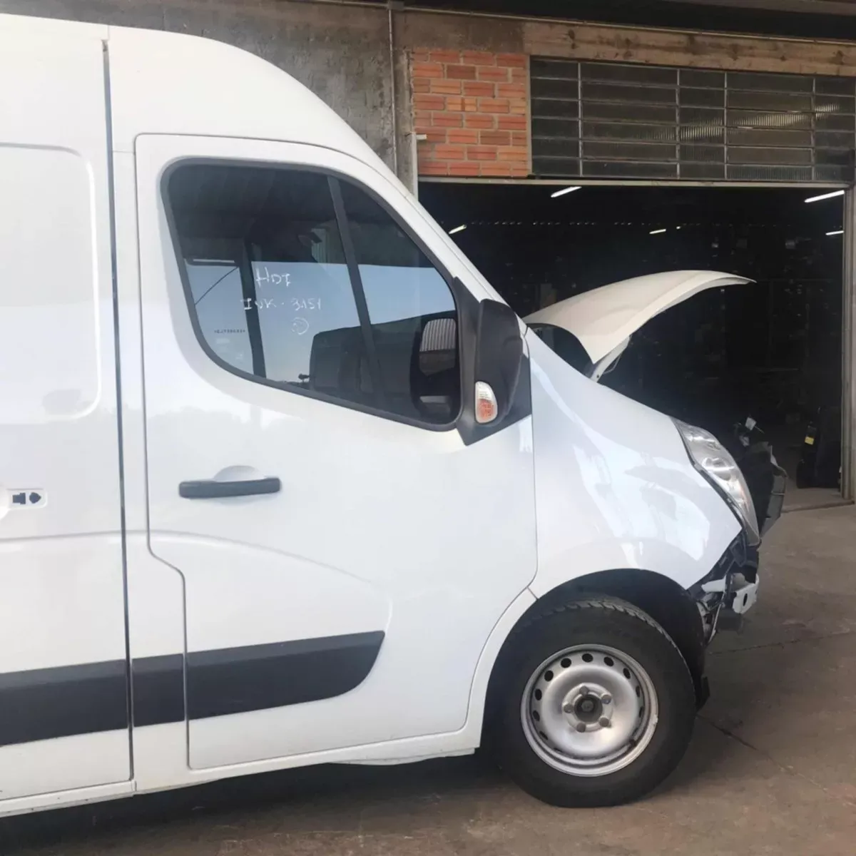 Renault Master 2.3 Furgão - Sucata Para Retirar Peças