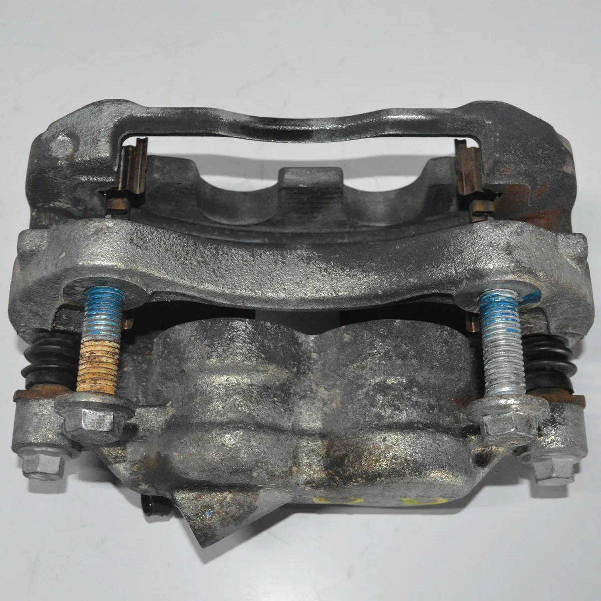 Pinça de freio dianteira direita transit 2.4 diesel 10/11