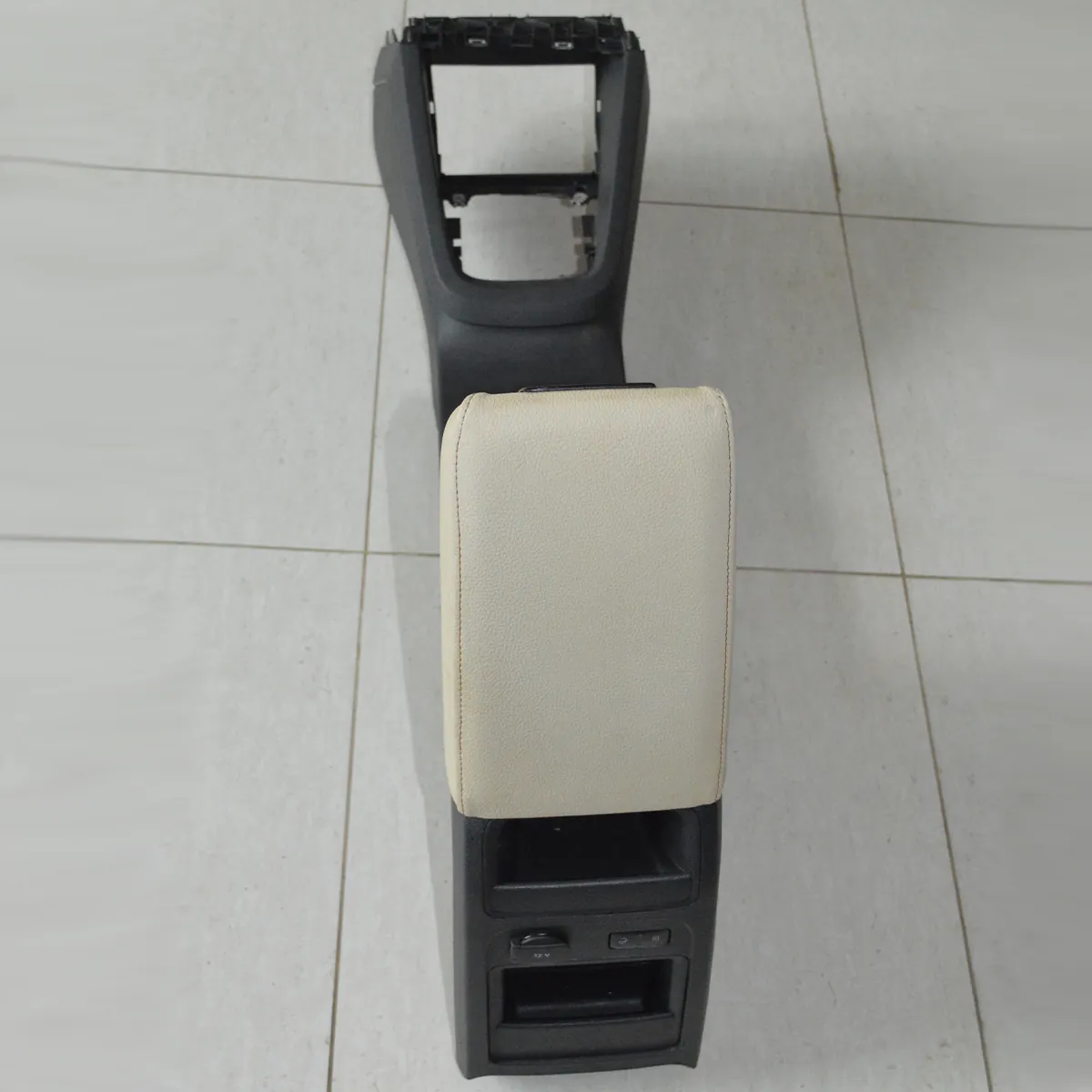 Console central do Jetta 2.0 2012