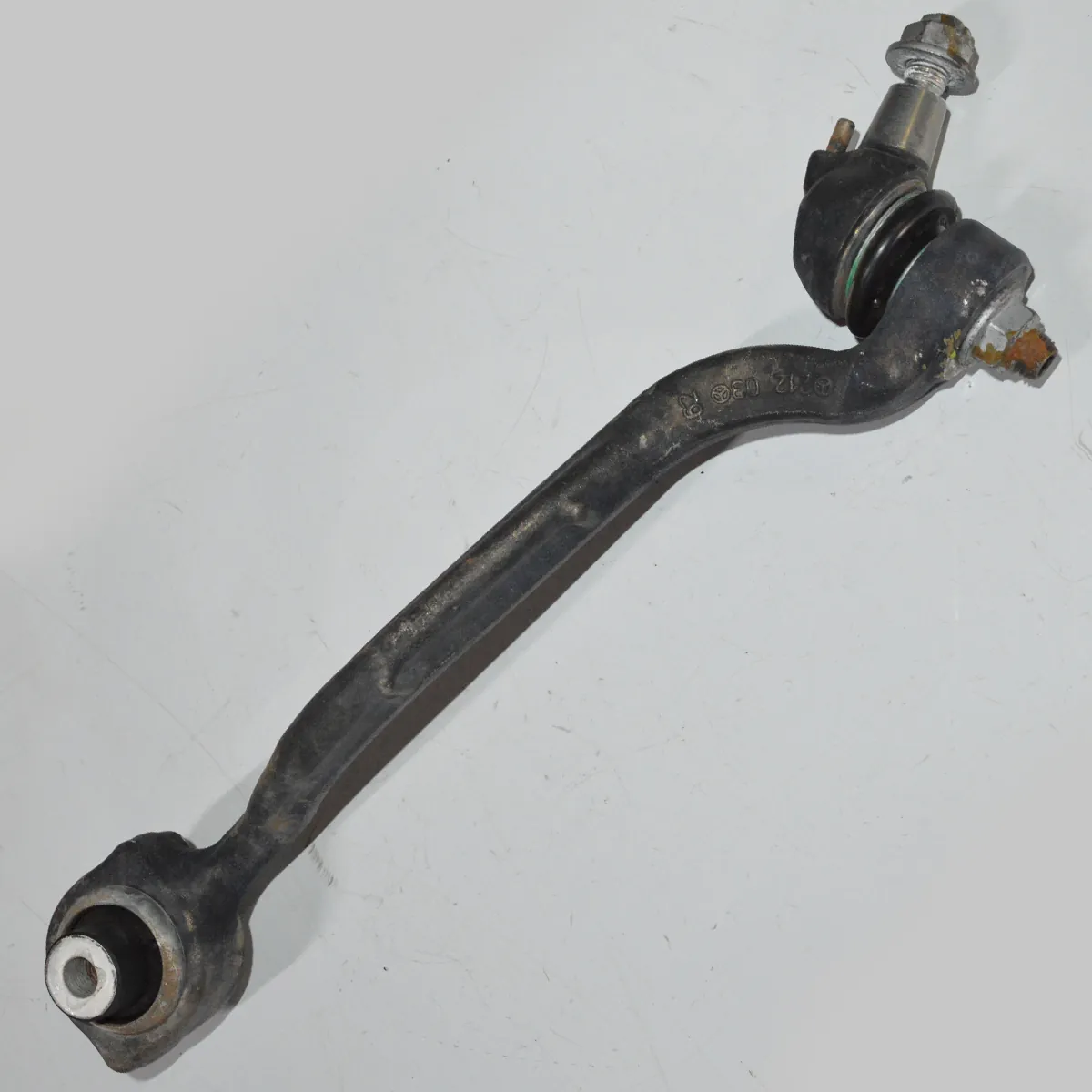 Braço de suspensão inf diant esq Mercedes E350 V6 2011 Aut.