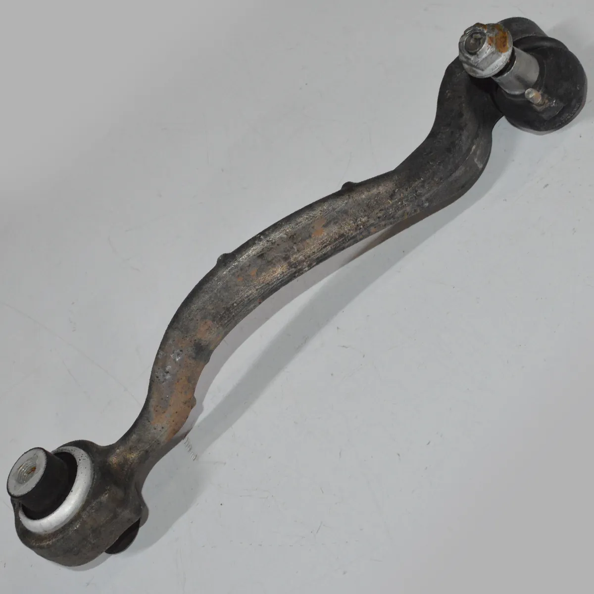 Braço suspensão inferior diant dir Mercedes E350 V6 2011 Aut