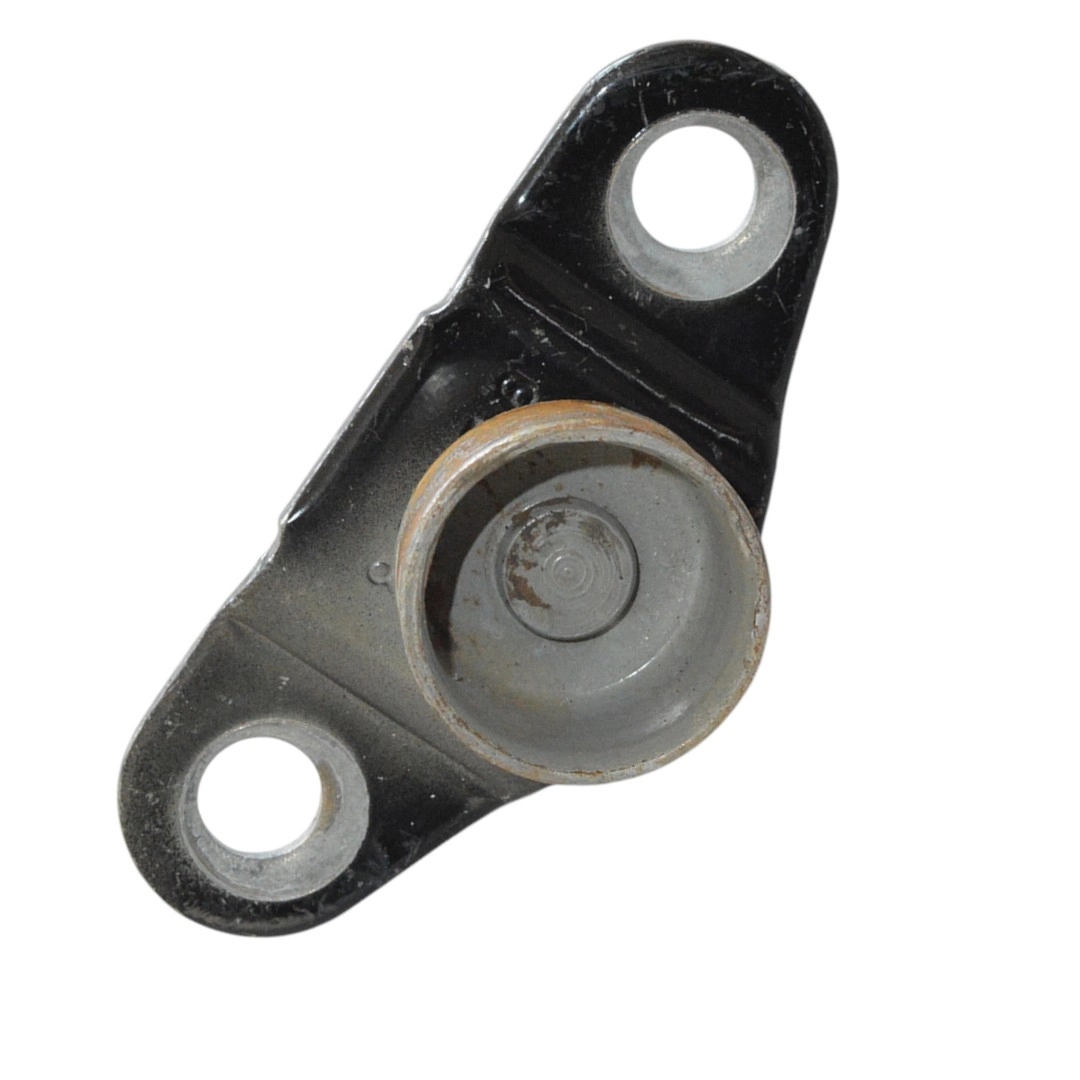 Suporte dobradiça direita tampa S10 2000/2011