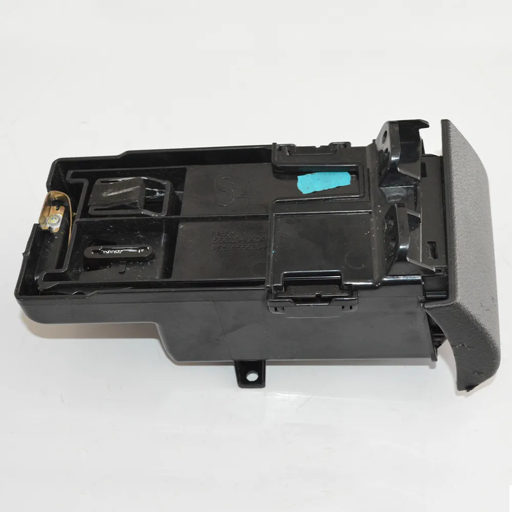 Porta objeto porta copo direito Hilux 2.8 4X4 2019 aut 0KM