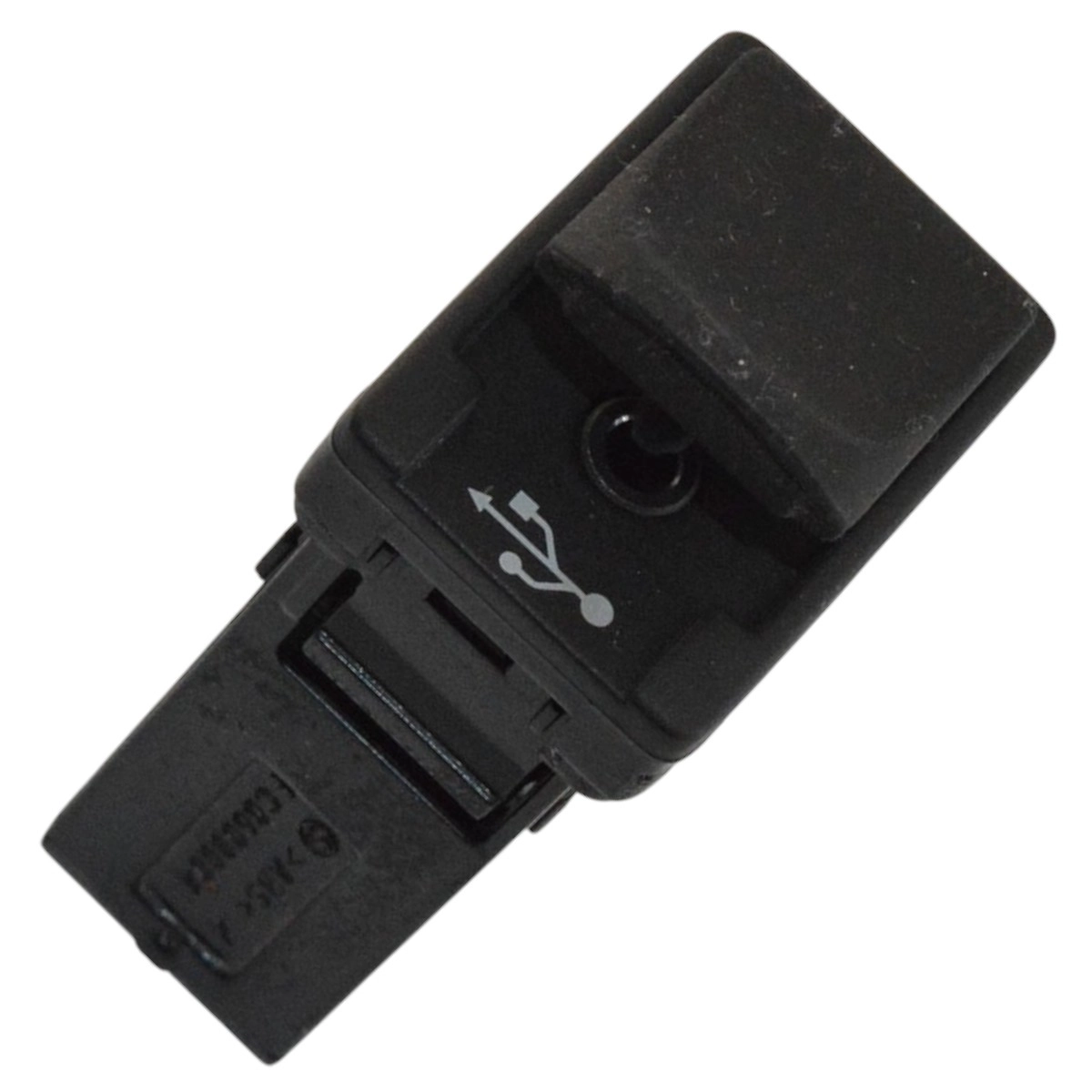 Interruptor USB Hilux 2.8 4X4 2019 aut 0KM