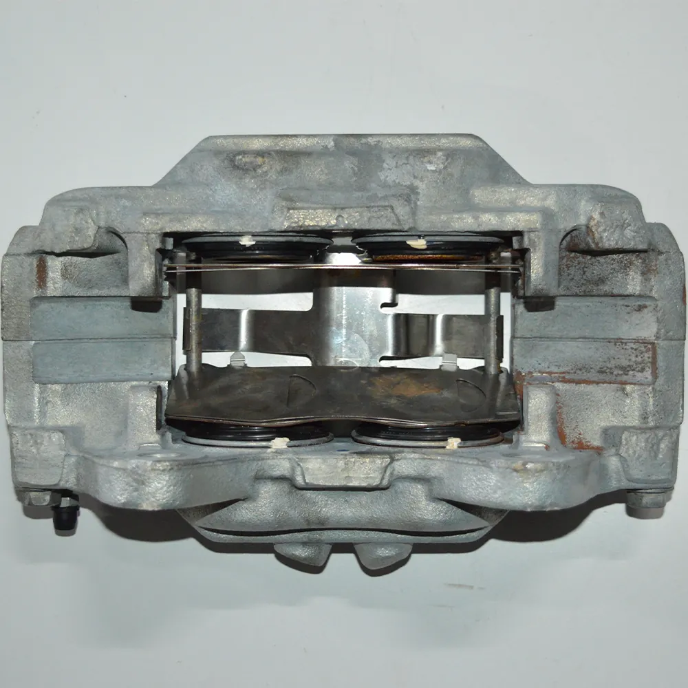 Pinça de freio esquerda hilux 2.8 4x4 srv 2020 aut