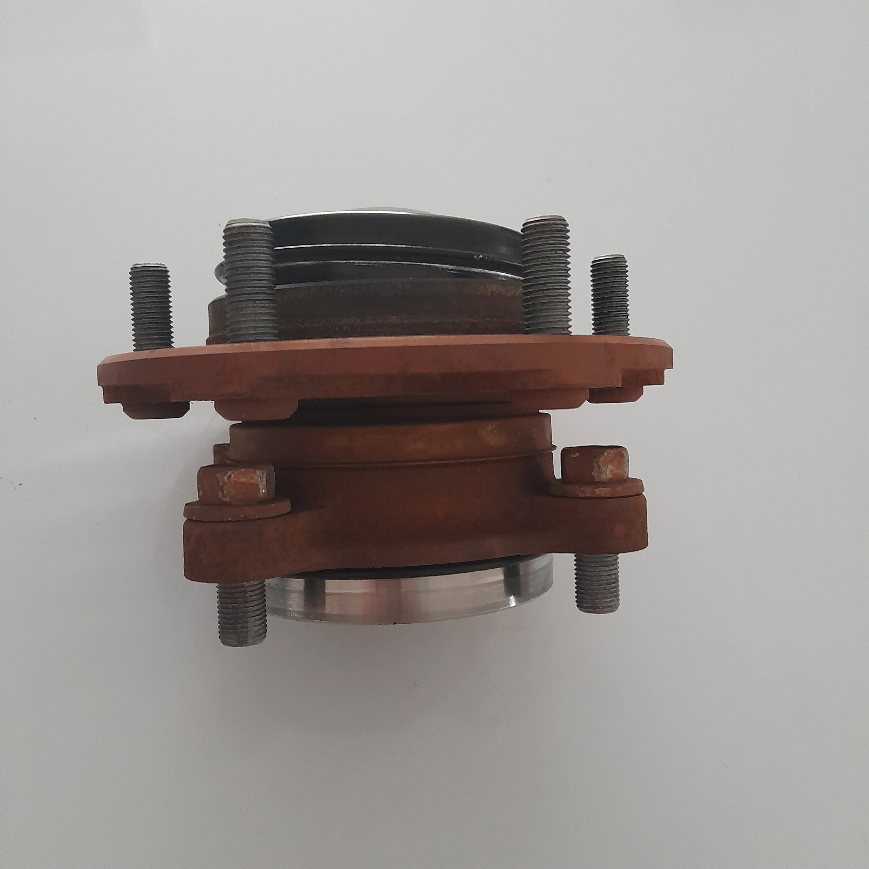 Cubo de roda dianteiro Hilux 2.8 SRV 4x4 2020