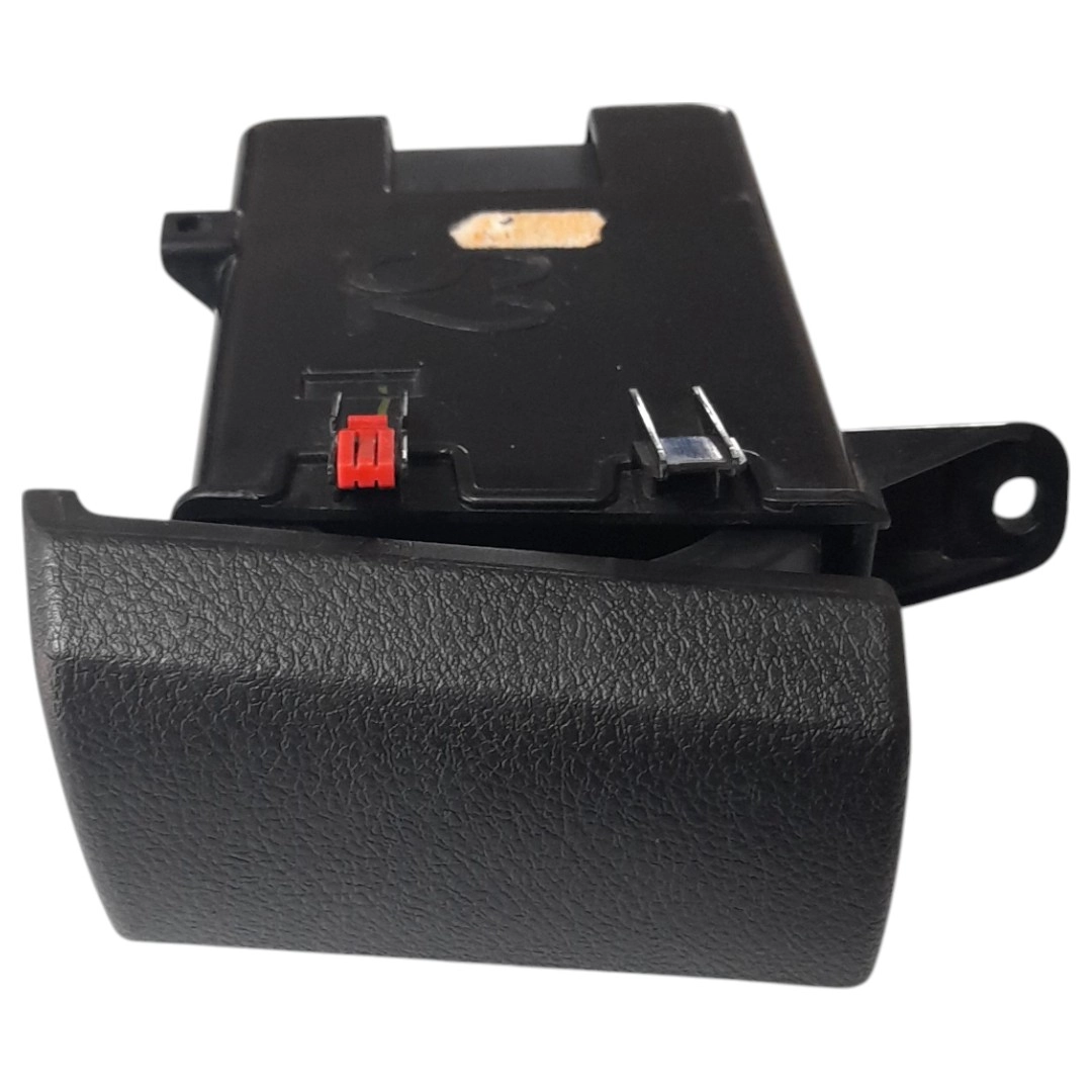 Porta copo lateral esquerdo Hilux 2.8 SRV 4x4 2020