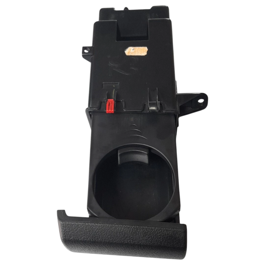 Porta copo lateral esquerdo Hilux 2.8 SRV 4x4 2020