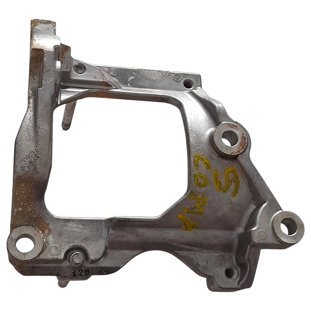Suporte do Compressor Ar Condicionado Hilux 2.8 srv 4x4 2020