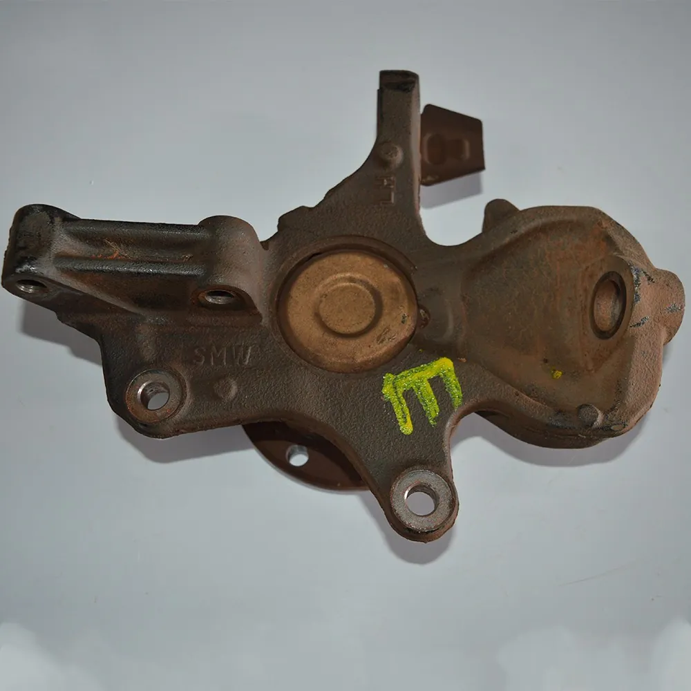 Montante de suspensão com cubo esq Sprinter 2018 415 cdi