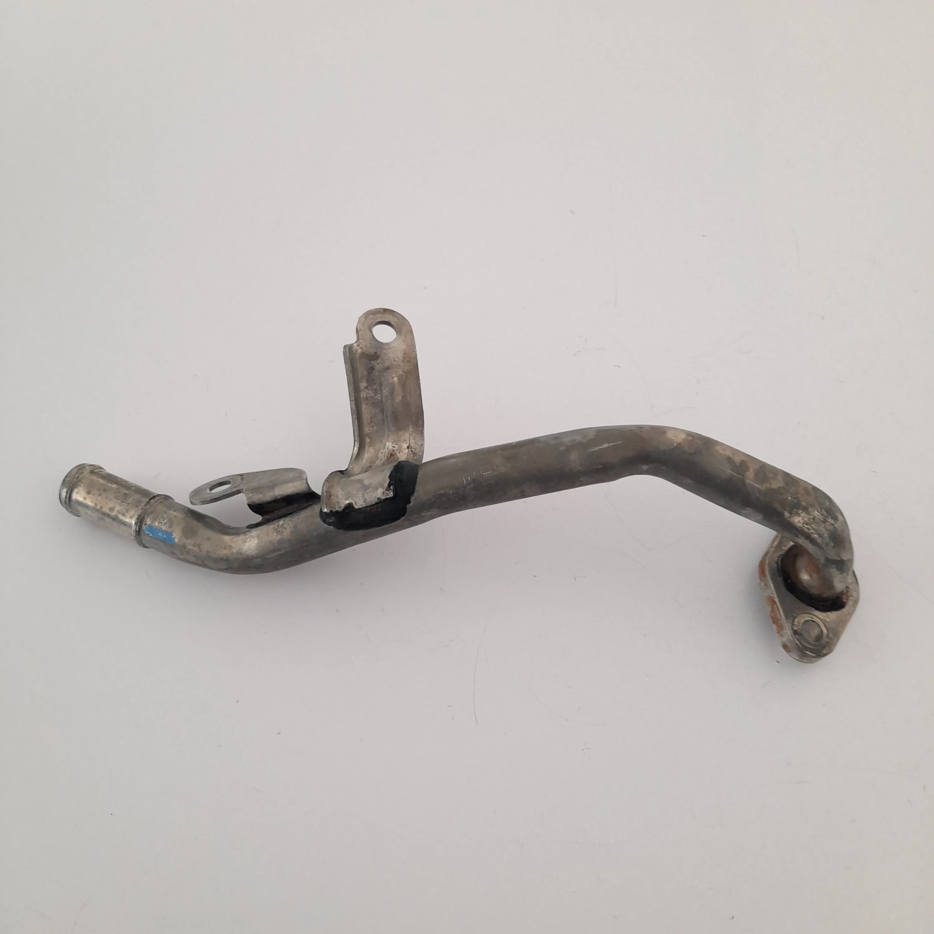 Tubo cano saida água do motor frente Hilux SW4 SRX 2.8 2017