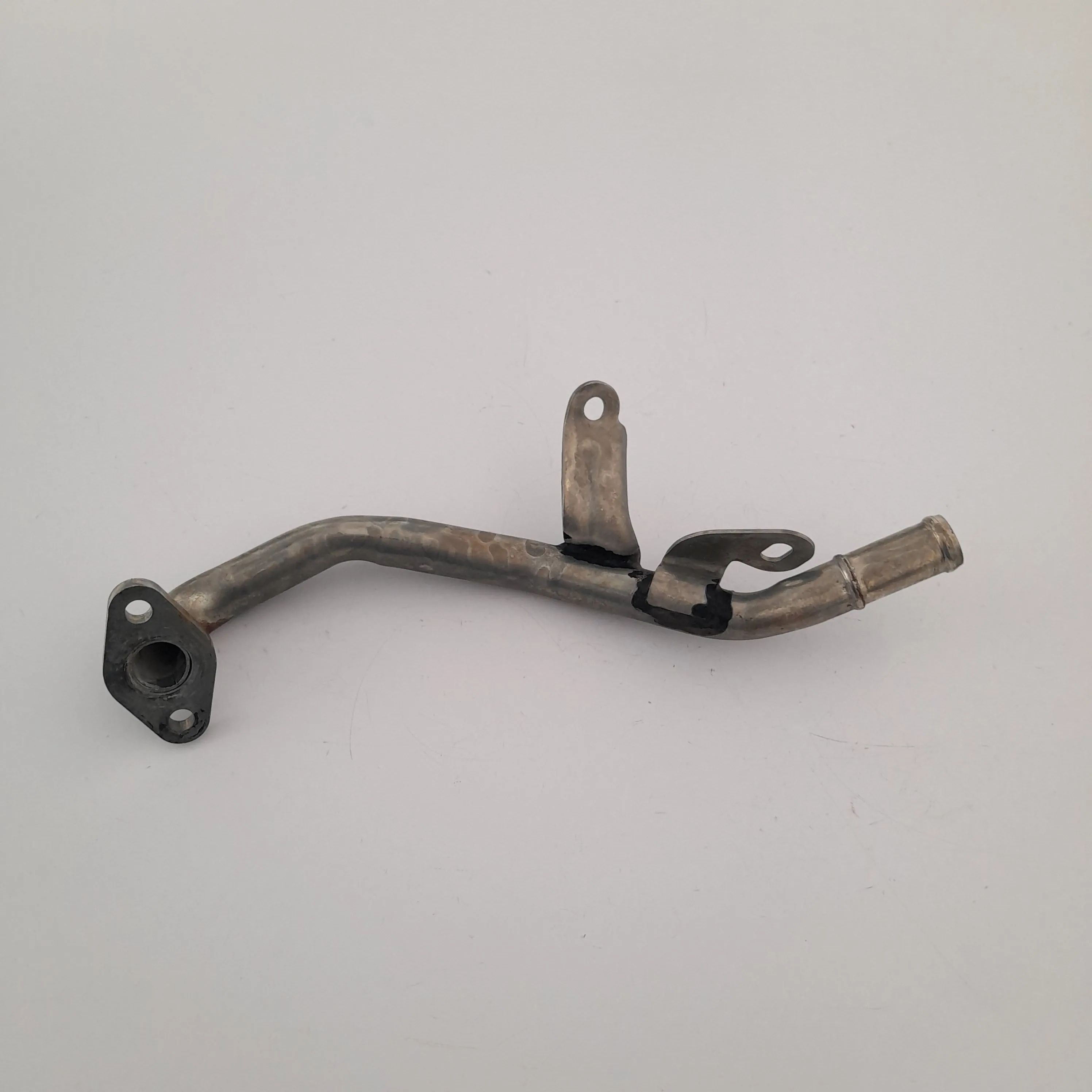 Tubo cano saida água do motor frente Hilux SW4 SRX 2.8 2017