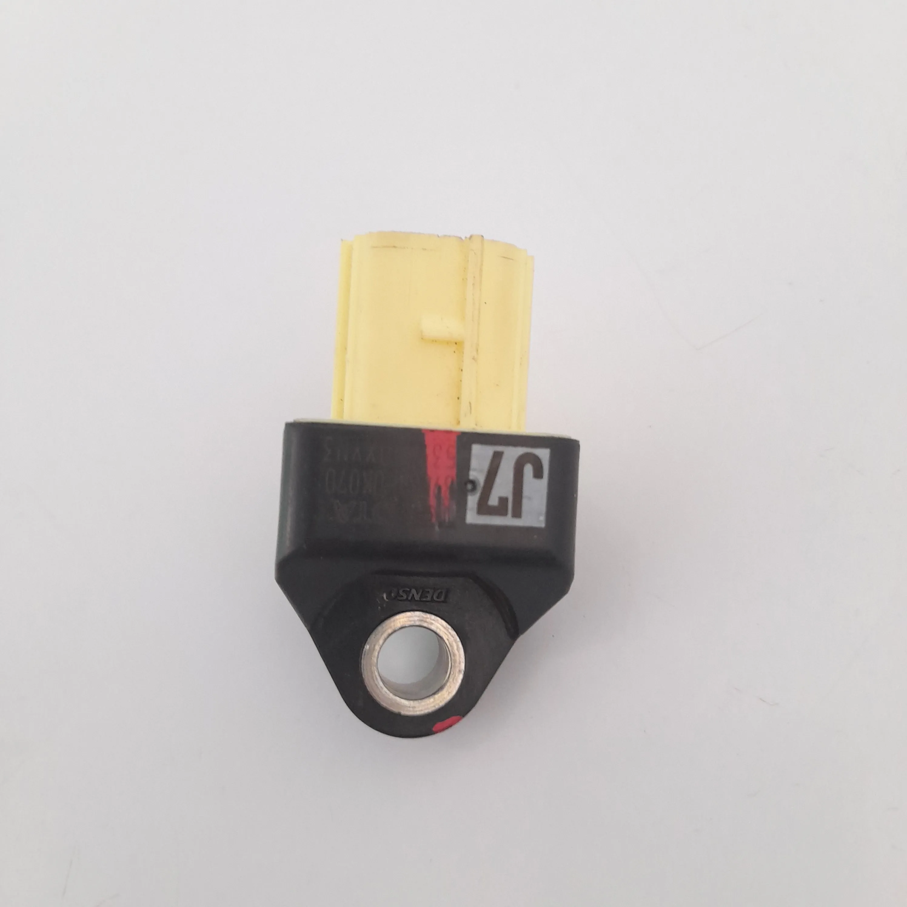 Sensor air bag traseiro 898310K070 Hilux SW4 SRX 2.8 2017