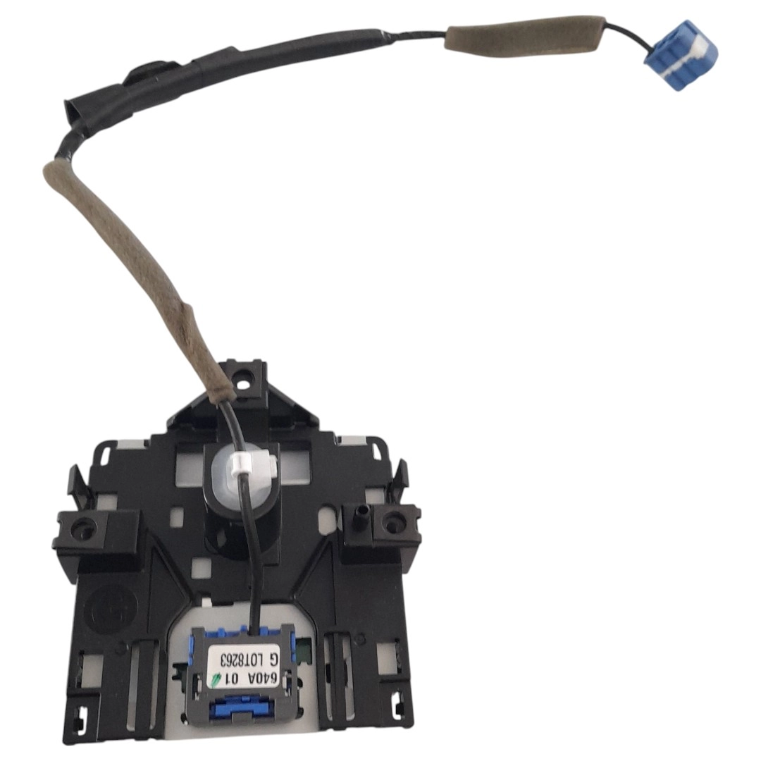 Multimídia com antena GPS Hilux SW4 SRX 2.8 2017